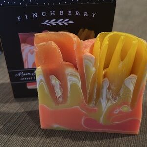 Finchberry main squeeze Orange & Lemon Soap Bar 
4.5oz